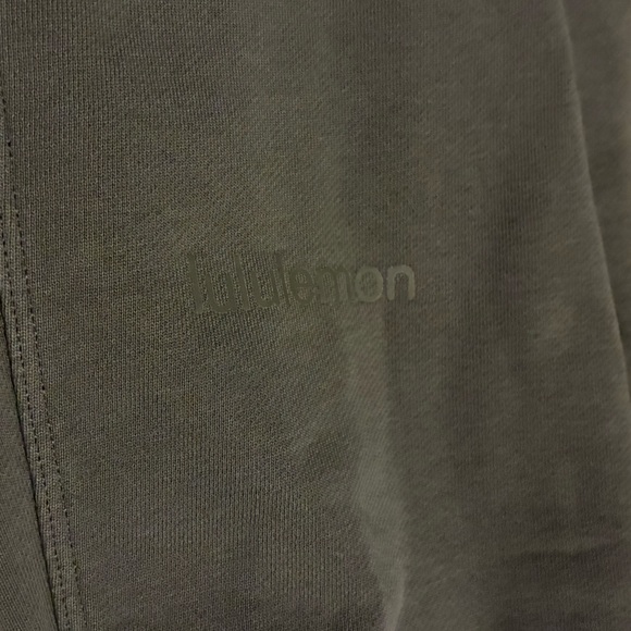 Lululemon Relaxed High-Rise Jogger in
Carob Brown - Picture 10 of 10